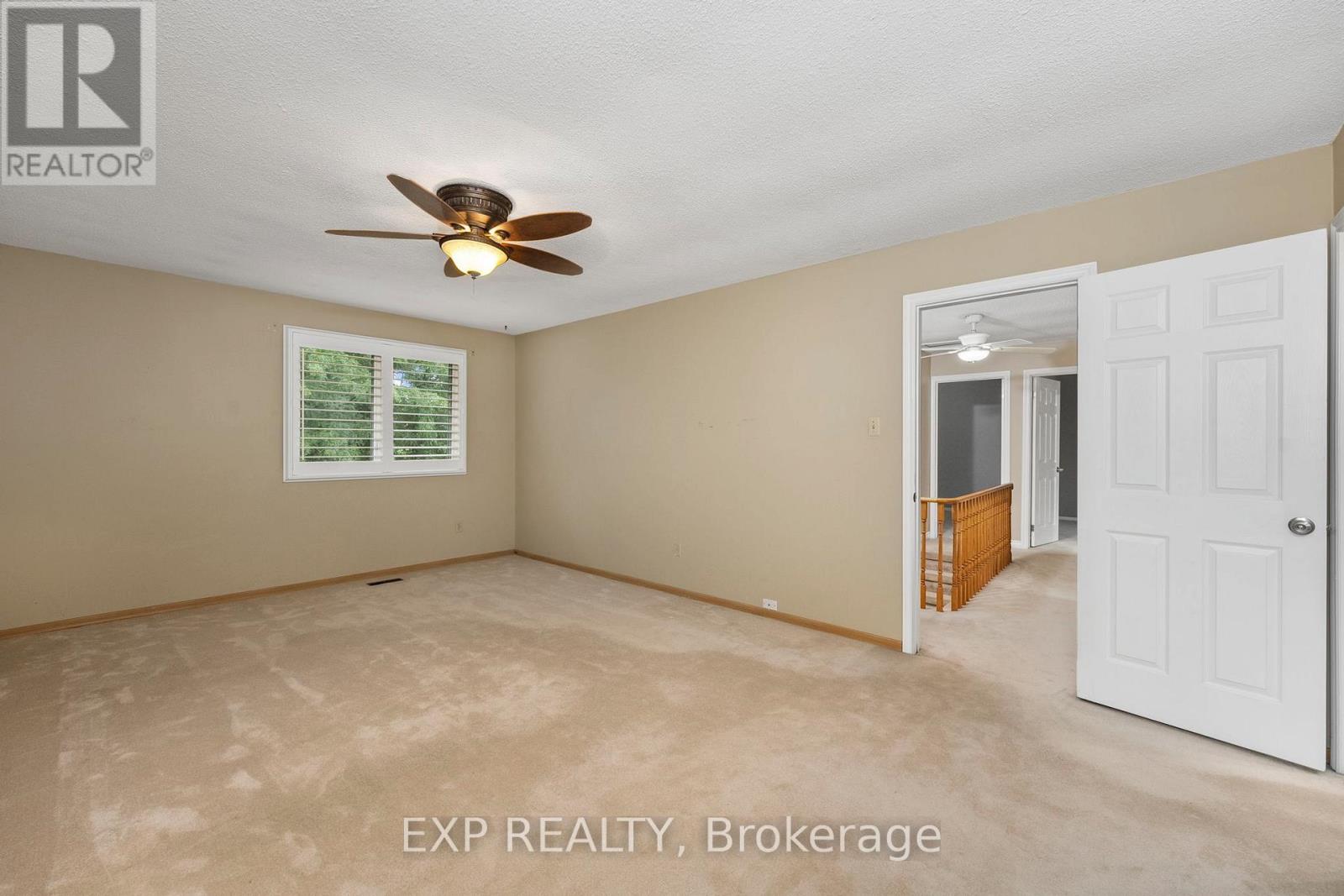 56 Manning Crescent, Newmarket, Ontario L3Y 6H4 - Photo 25 - N12377245