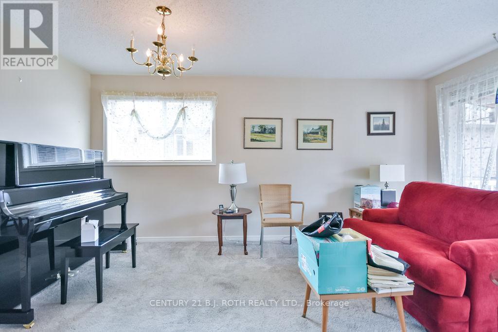 26 Johnson Street, Orillia, Ontario  L3V 7S4 - Photo 11 - S12312377