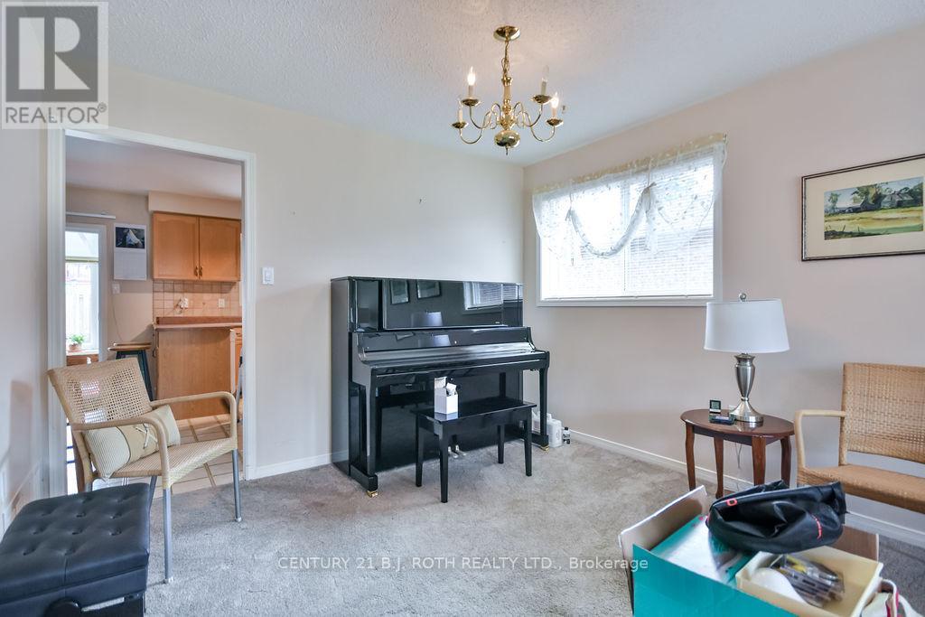 26 Johnson Street, Orillia, Ontario  L3V 7S4 - Photo 12 - S12312377