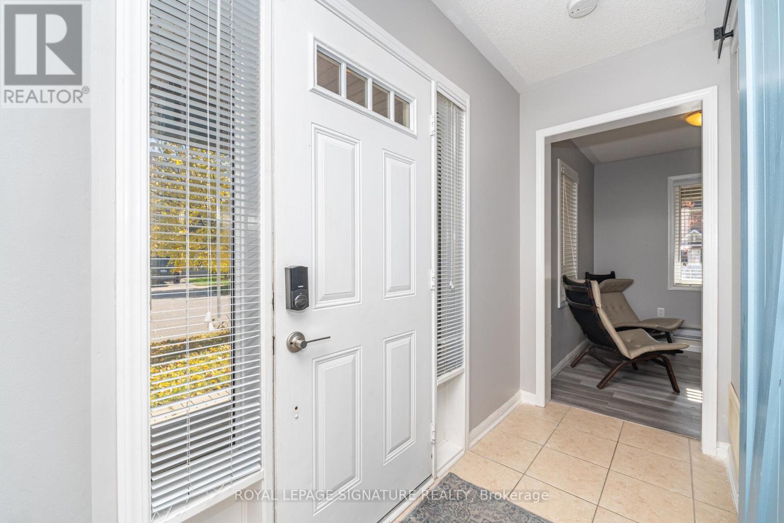 6 Baby Pointe Trail, Brampton (Northwest Brampton), Ontario  L7A 0W1 - Photo 8 - W12507274