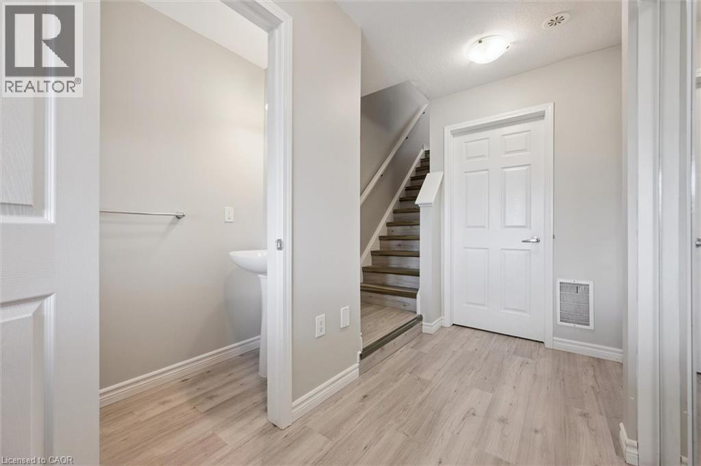 99 Glenvista Drive, Kitchener, Ontario  N2R 0E3 - Photo 6 - 40783661