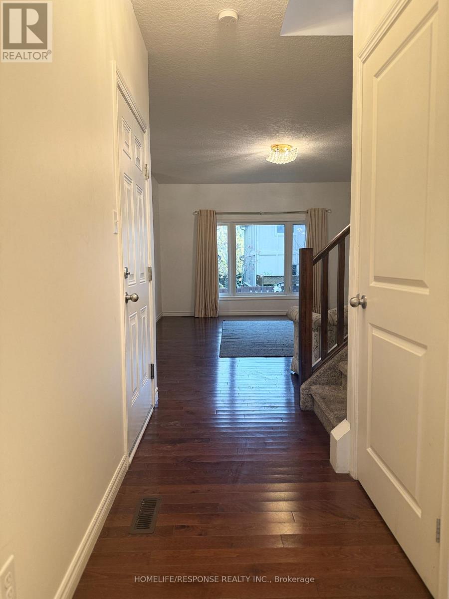 27 - 960 Bitterbush Crescent, London North (North M), Ontario  N6H 0G1 - Photo 2 - X12509554