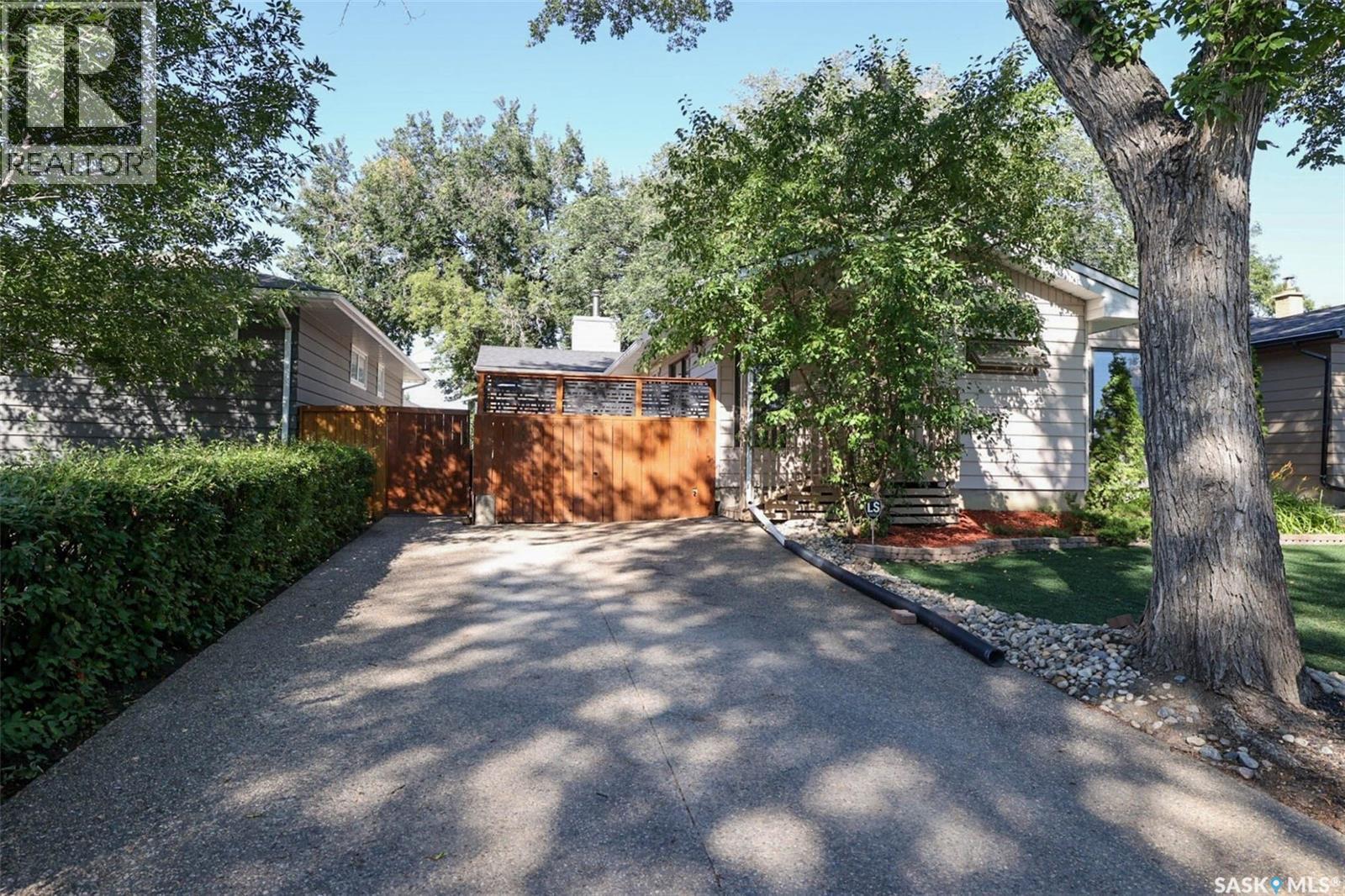 3428 Wascana Street, Regina, Saskatchewan  S4S 2H3 - Photo 3 - SK022466