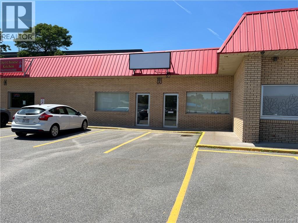 229 Churchill Boulevard Unit# 11, Saint John, New Brunswick  E2K 3E2 - Photo 2 - NB129731