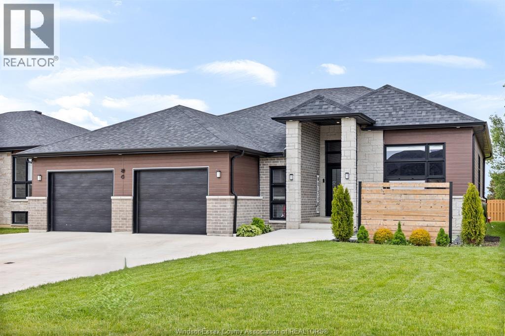 MLS# 25028203: 6 WOODLAND, Kingsville, Canada