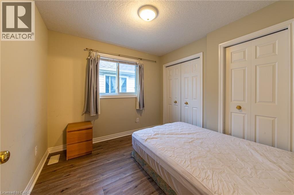 216 Buttercup Court, Waterloo, Ontario N2V 2W8 - Photo 10 - 40786082