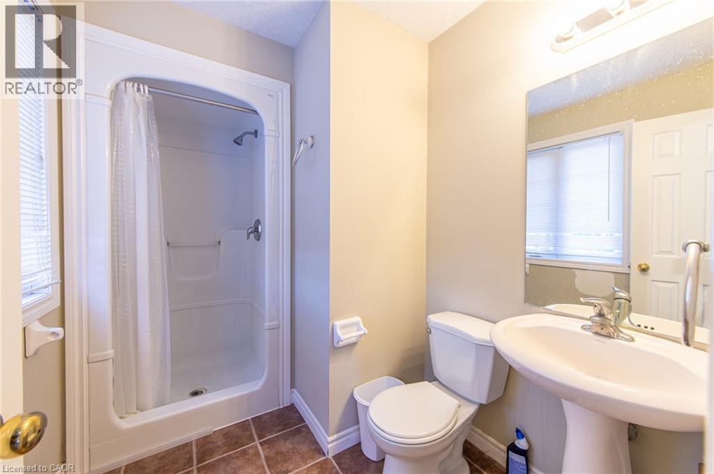 216 Buttercup Court, Waterloo, Ontario N2V 2W8 - Photo 14 - 40786082