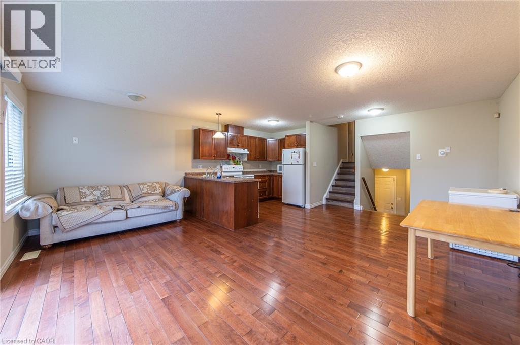 216 Buttercup Court, Waterloo, Ontario N2V 2W8 - Photo 6 - 40786082