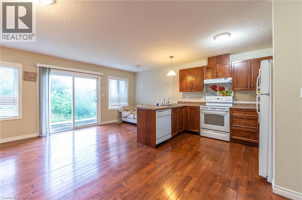 216 Buttercup Court, Waterloo, Ontario N2V 2W8 - Photo 8 - 40786082