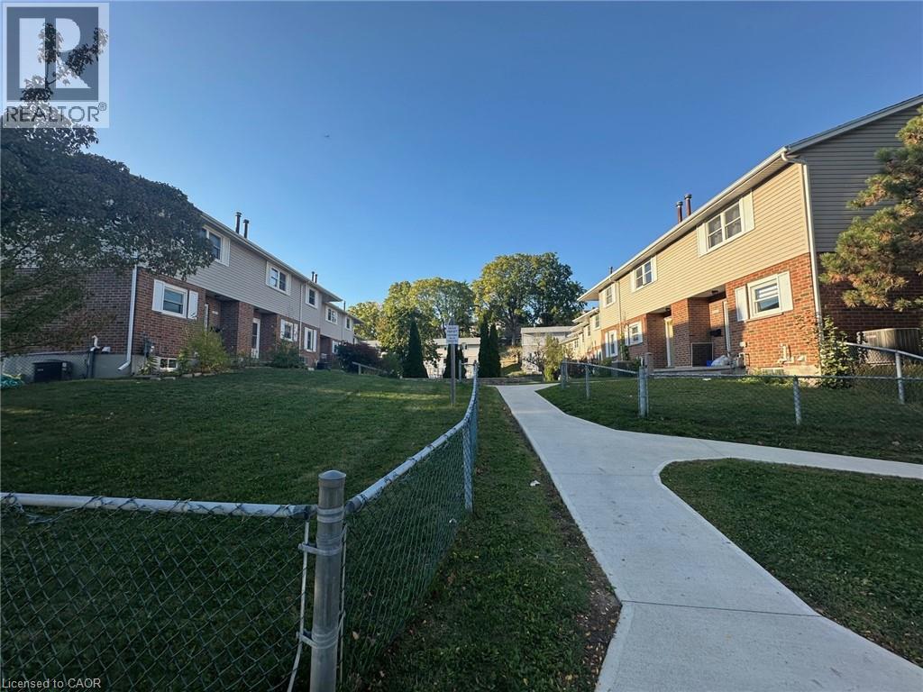 440 Pioneer Drive Unit# 8, Kitchener, Ontario  N2P 1H6 - Photo 4 - 40785285