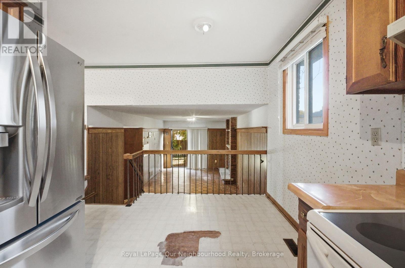 39 Evergreen Drive, Whitby, Ontario L1N 6S6 - Photo 13 - E12516652