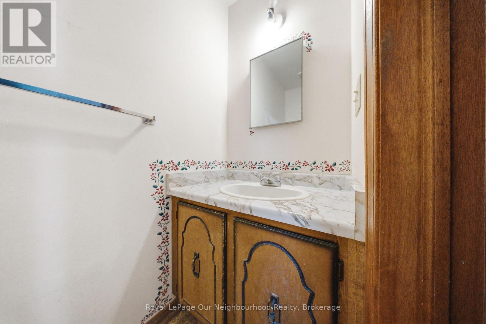 39 Evergreen Drive, Whitby, Ontario L1N 6S6 - Photo 6 - E12516652