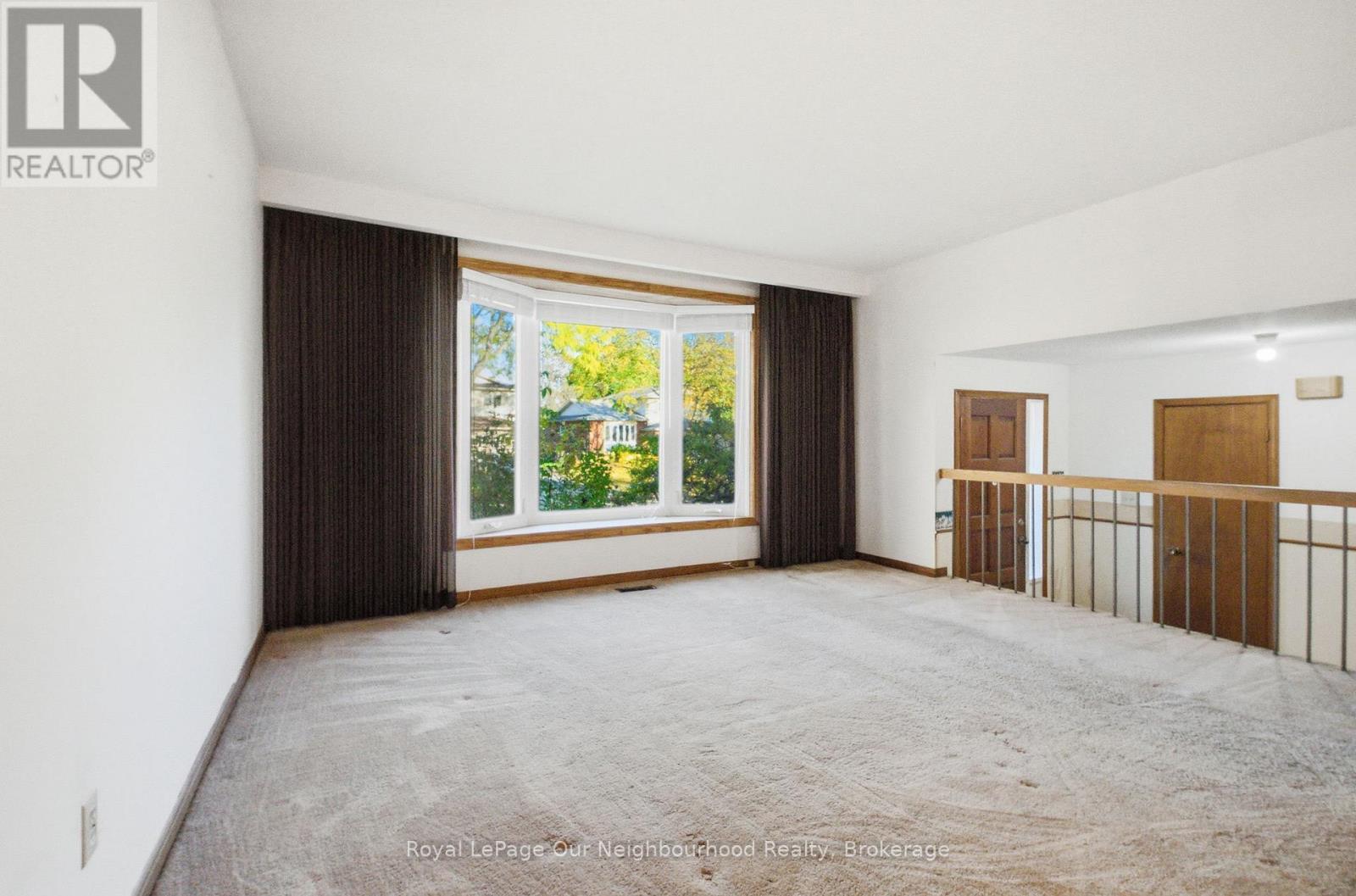 39 Evergreen Drive, Whitby, Ontario L1N 6S6 - Photo 8 - E12516652