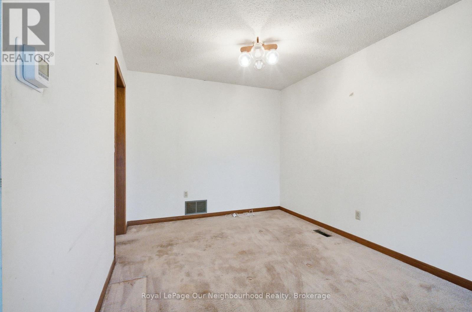 39 Evergreen Drive, Whitby, Ontario L1N 6S6 - Photo 9 - E12516652