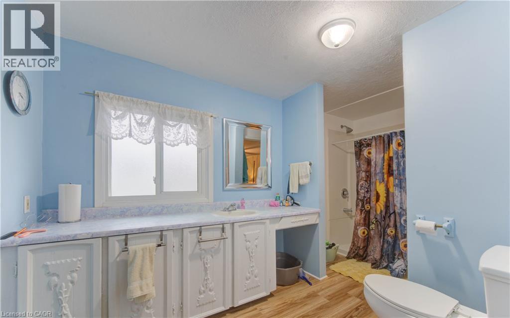 215 Lancaster Street W, Kitchener, Ontario N2H 4T9 - Photo 25 - 40779145