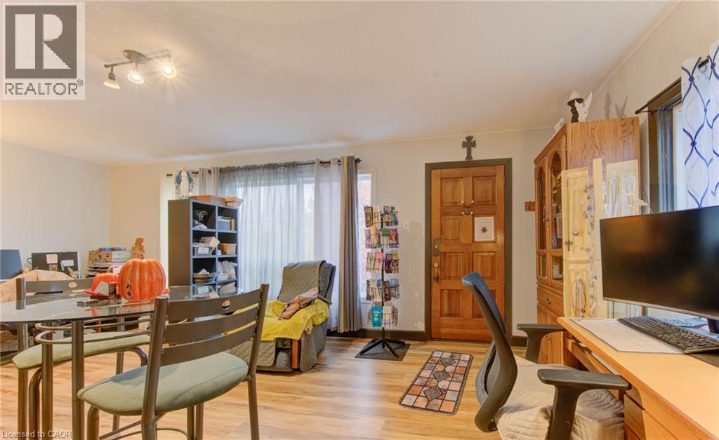 215 Lancaster Street W, Kitchener, Ontario N2H 4T9 - Photo 5 - 40779145