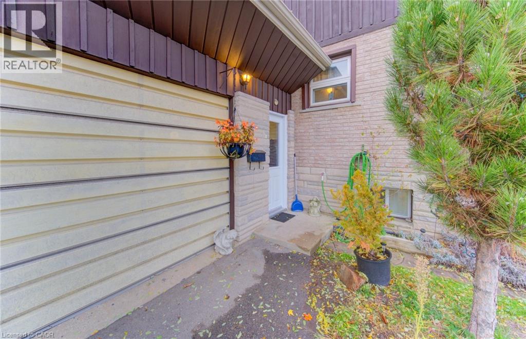 215 Lancaster Street W, Kitchener, Ontario N2H 4T9 - Photo 4 - 40779145