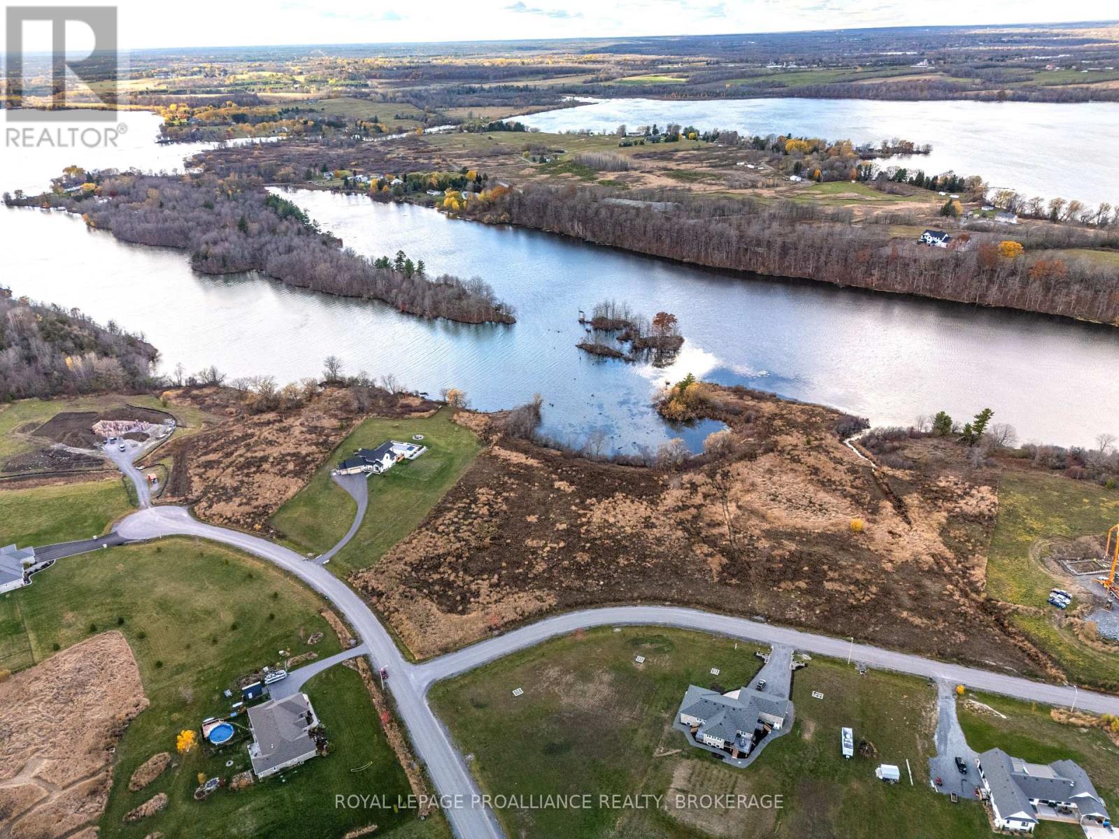 201 Mann Drive, Kingston, Ontario K7L 0G2 - Photo 3 - X12516670