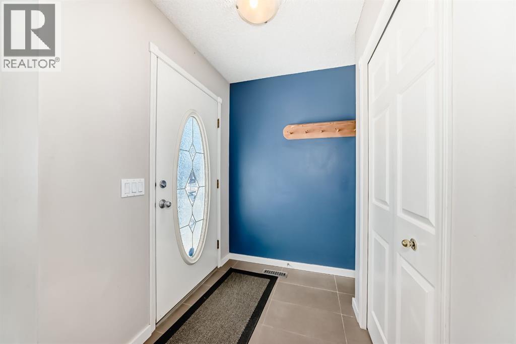 9747 Harvest Hills Link Ne, Calgary, Alberta  T5T 5T5 - Photo 3 - A2261194