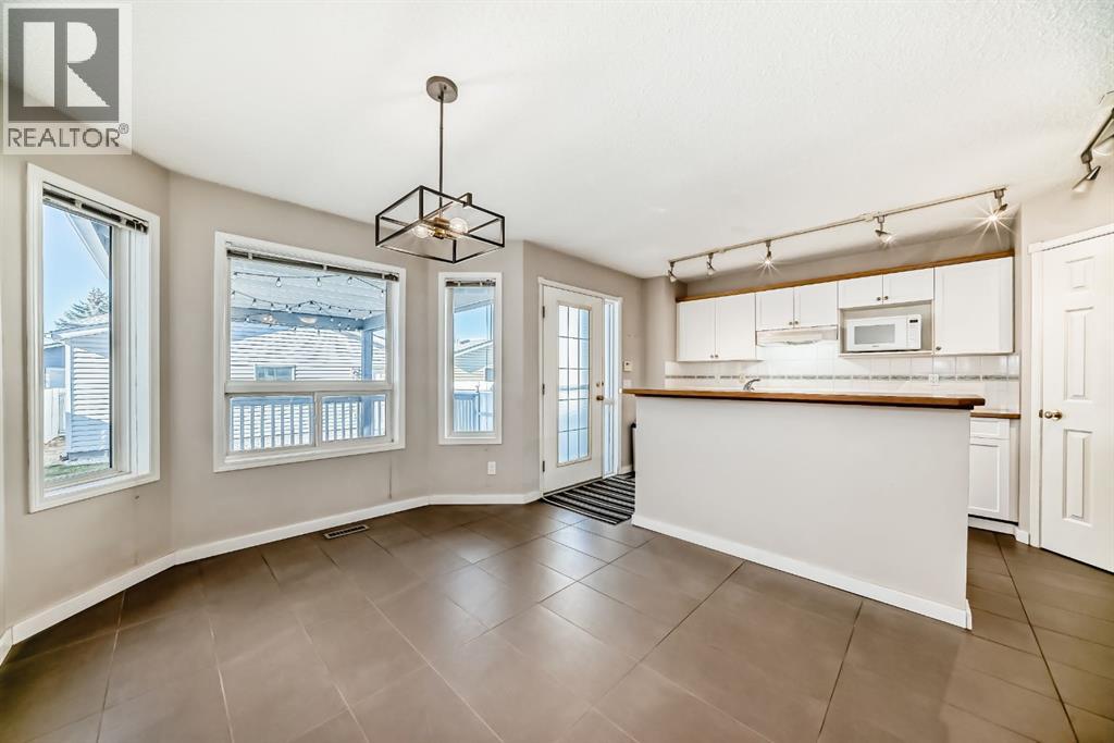 9747 Harvest Hills Link Ne, Calgary, Alberta  T5T 5T5 - Photo 12 - A2261194