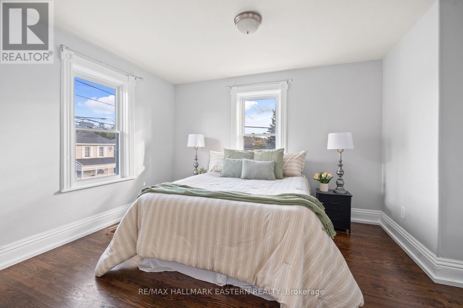 198 Hazlitt Street, Peterborough, Ontario K9H 1L7 - Photo 19 - X12516516