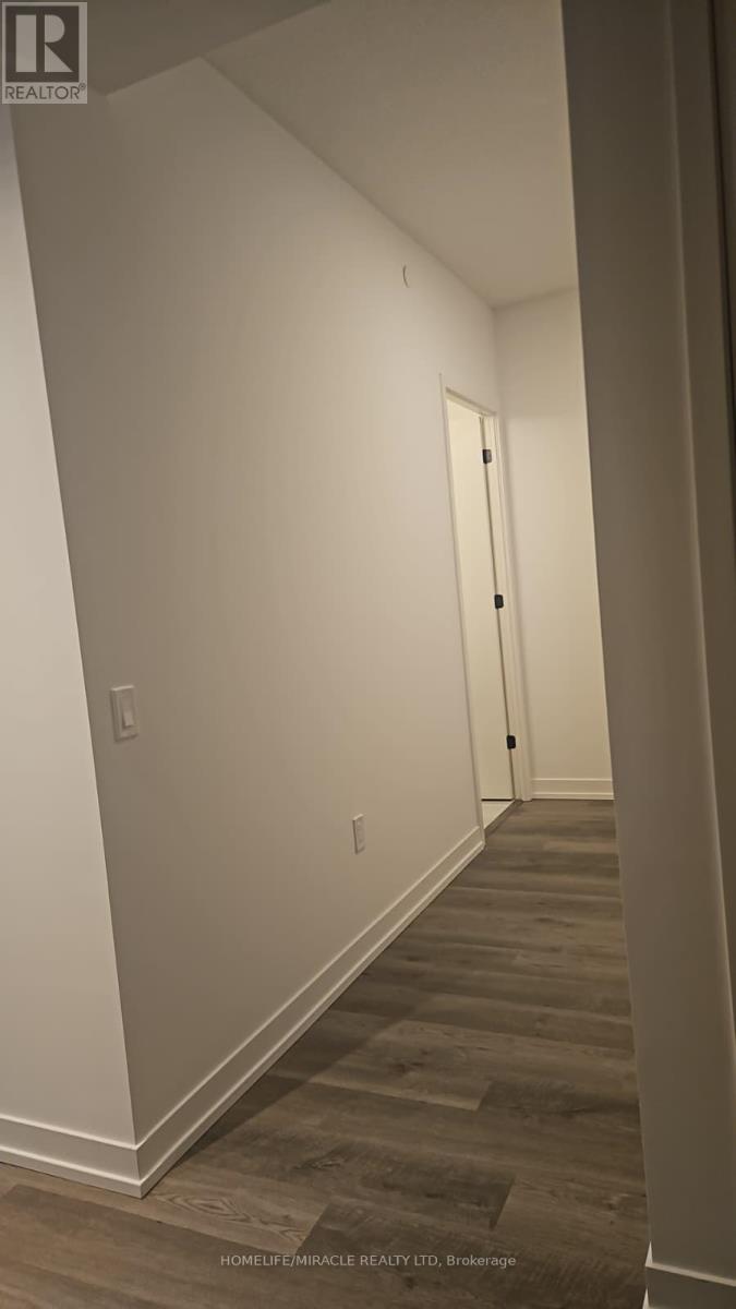 506 - 8 Interchange Way, Vaughan (Vaughan Corporate Centre), Ontario  L4K 0R2 - Photo 10 - N12512112