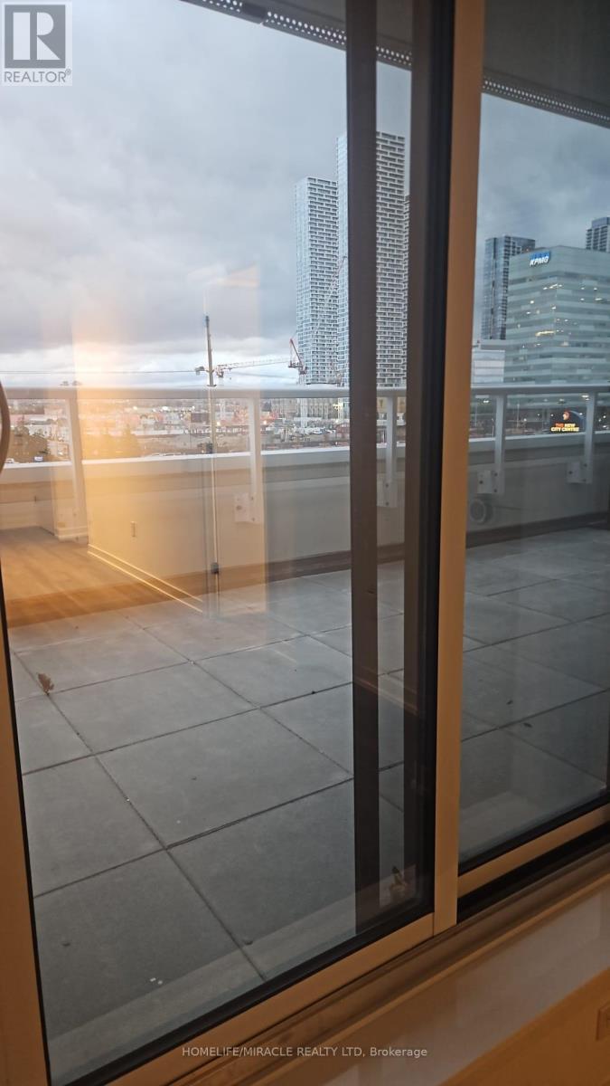 506 - 8 Interchange Way, Vaughan (Vaughan Corporate Centre), Ontario  L4K 0R2 - Photo 17 - N12512112