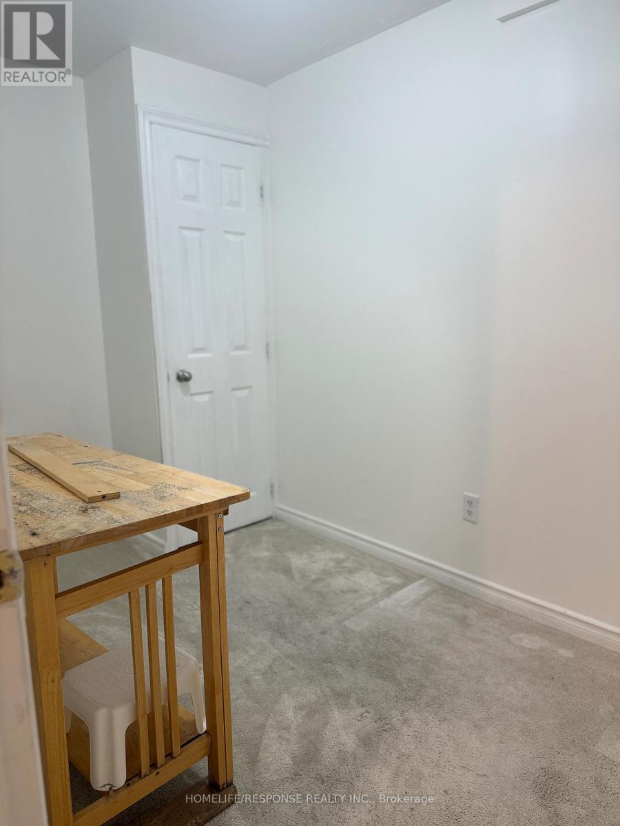 27 - 960 Bitterbush Crescent, London North (North M), Ontario  N6H 0G1 - Photo 35 - X12509554