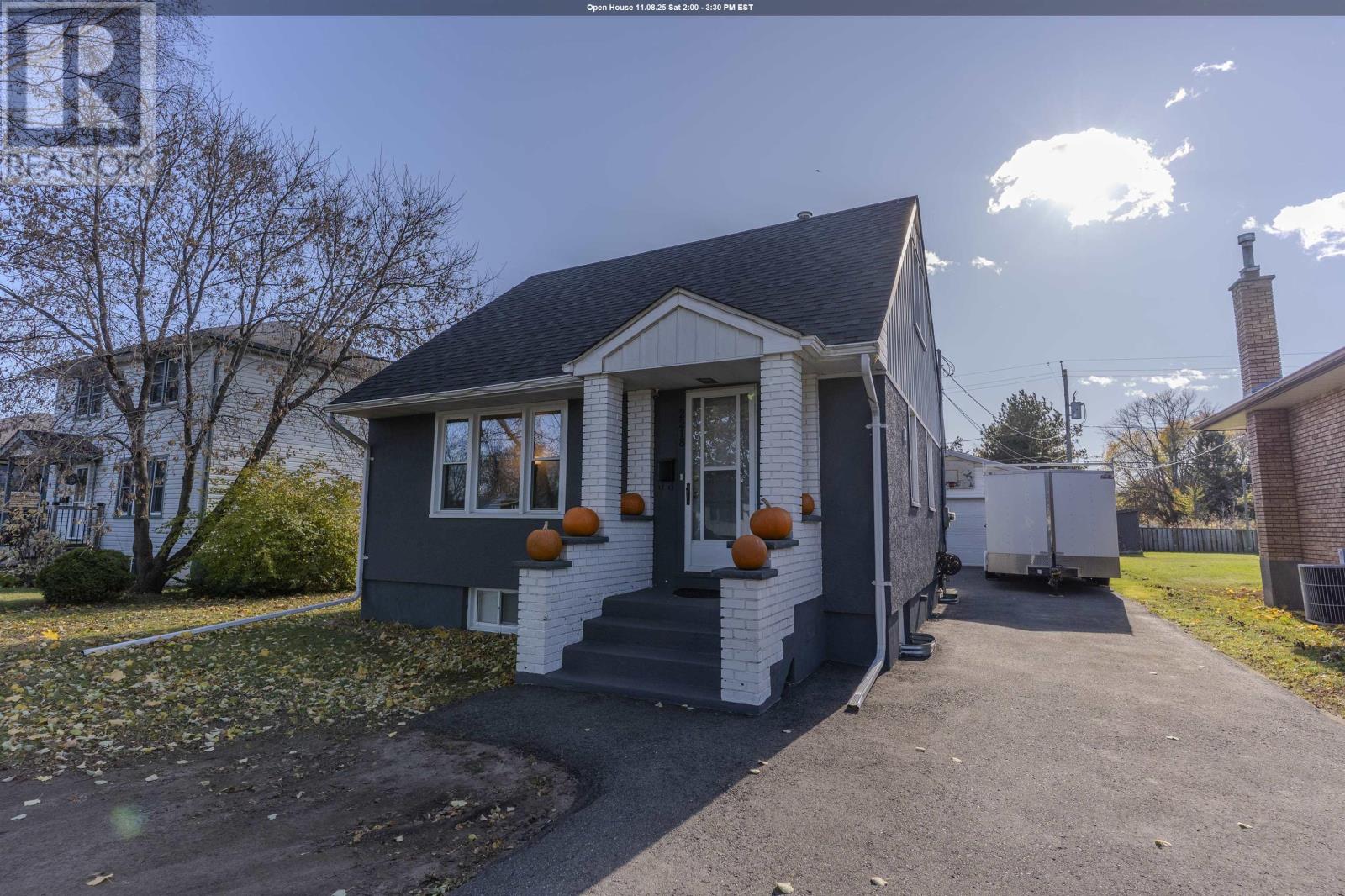 2218 Moodie St E, Thunder Bay, Ontario  P7E 4Z6 - Photo 1 - TB253395
