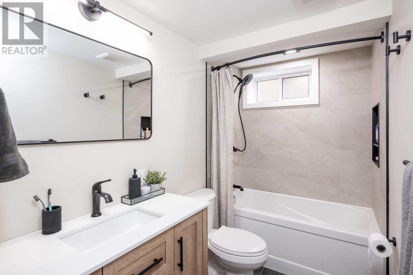 366 Mary St. E., Thunder Bay, Ontario  P7E 4J9 - Photo 34 - TB253414