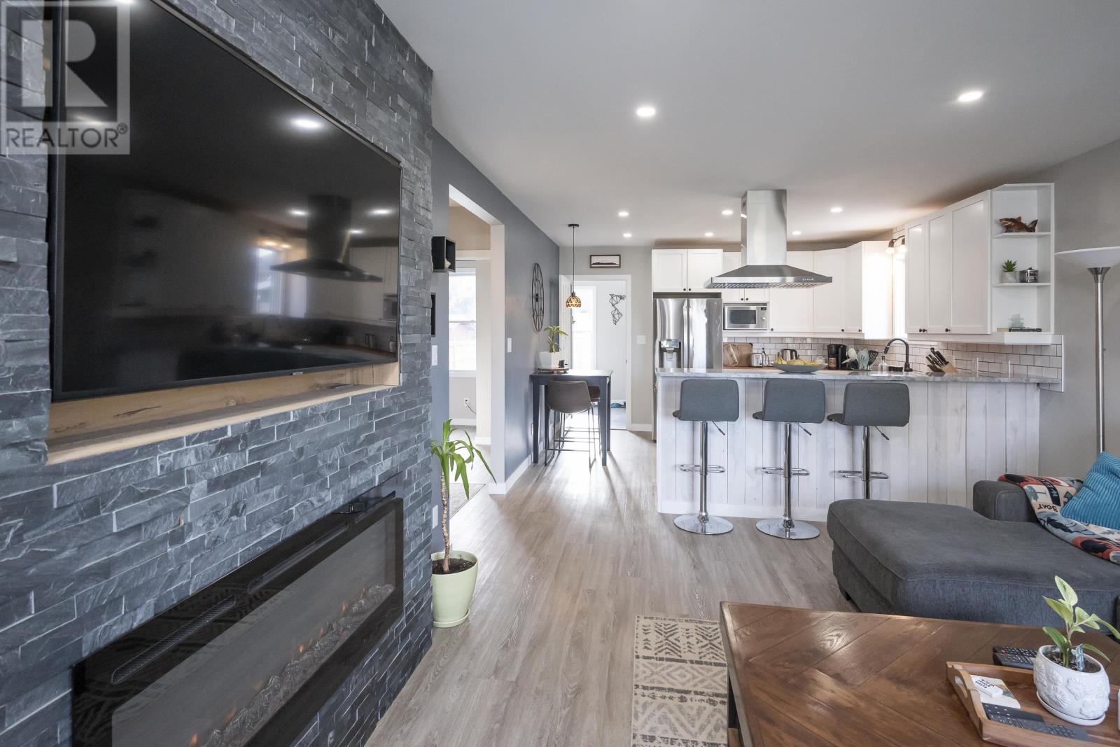 366 Mary St. E., Thunder Bay, Ontario  P7E 4J9 - Photo 9 - TB253414