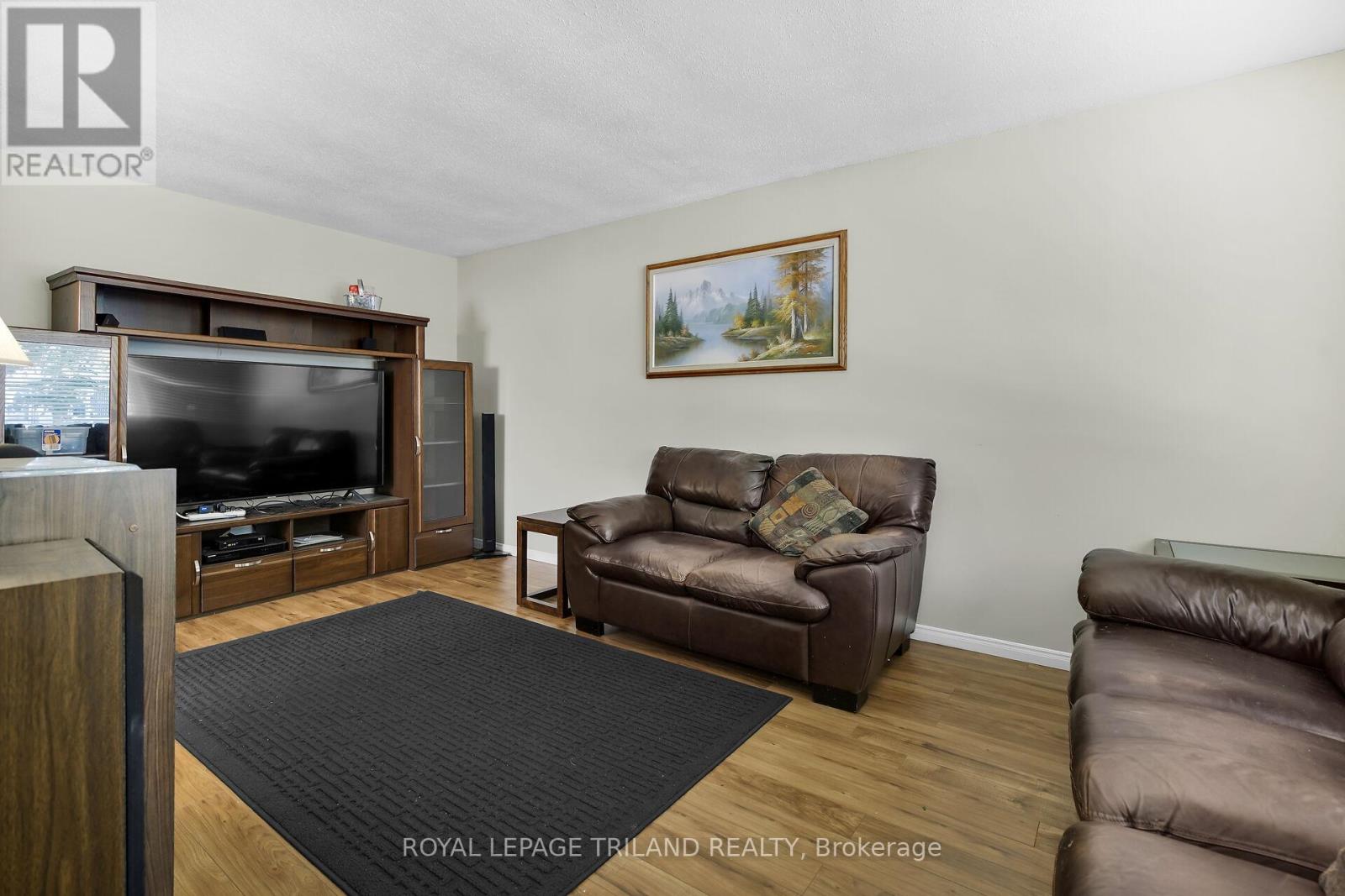 132 Ardsley Crescent, London North, Ontario  N6G 3W7 - Photo 4 - X12516632