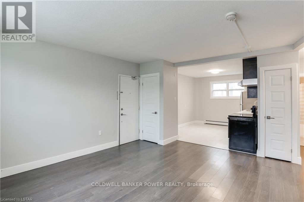 5 - 45 Tecumseh Avenue W, London South, Ontario N6J 1K8 - Photo 7 - X12516640