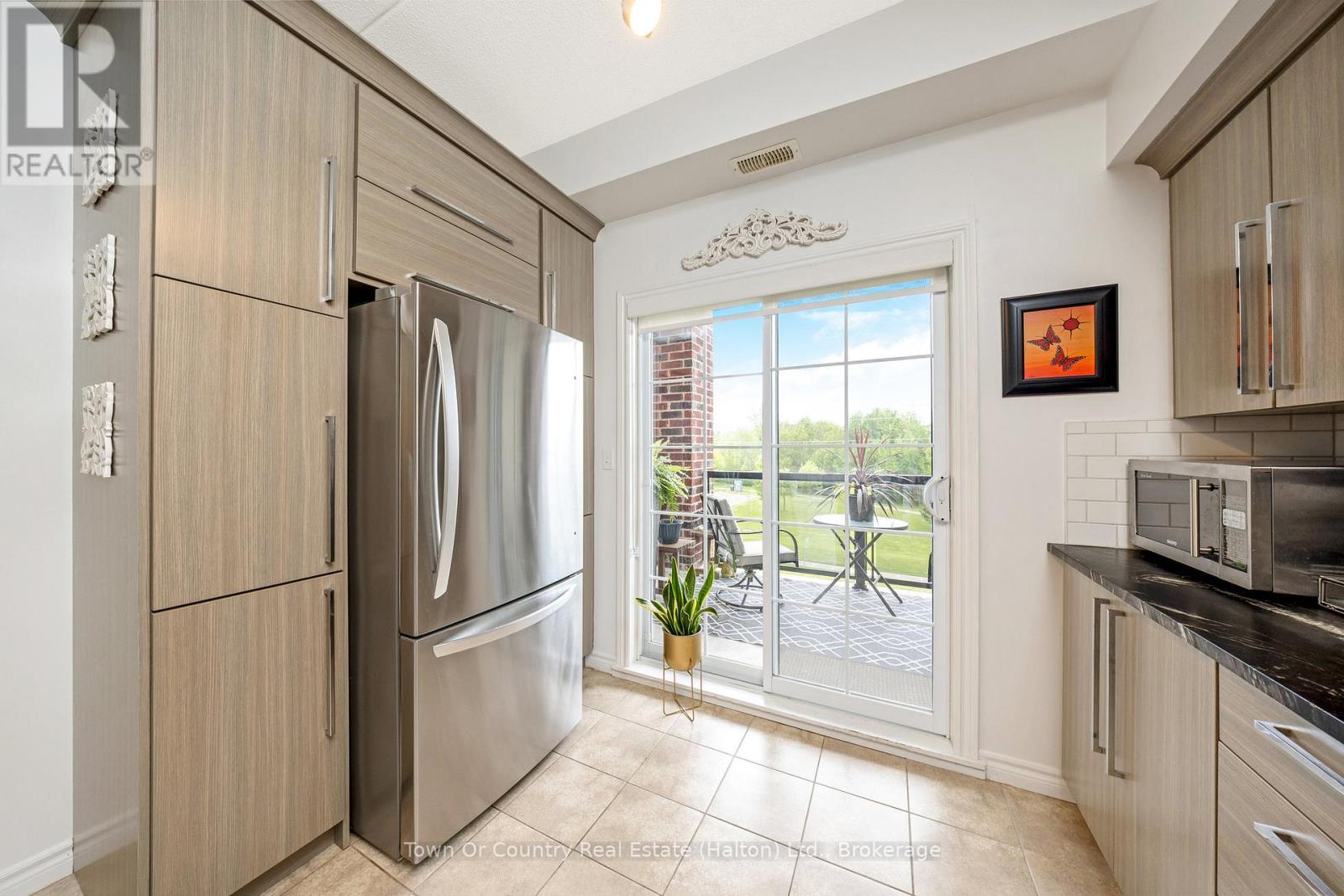 311 - 308 Watson Parkway N, Guelph, Ontario  N1E 0G7 - Photo 12 - X12516578