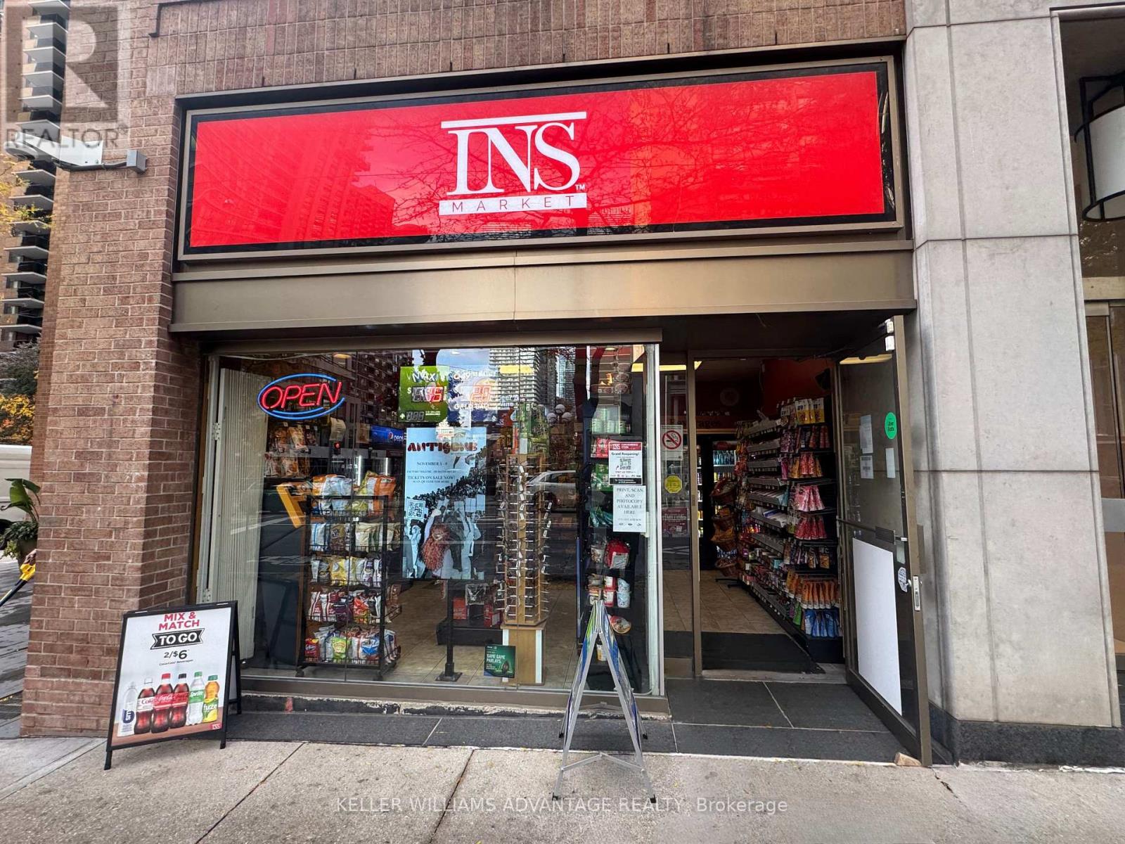 1140 Bay Street, Toronto, Ontario  M5S 2Z4 - Photo 5 - C12516050