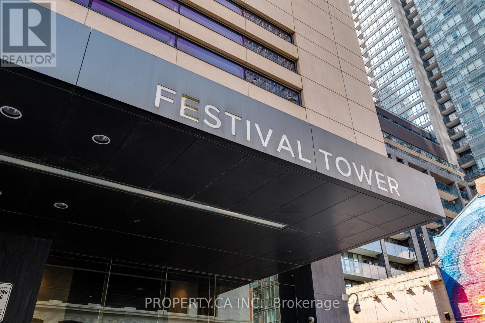 2702 - 80 John Street, Toronto, Ontario  M5V 3X4 - Photo 18 - C12516178