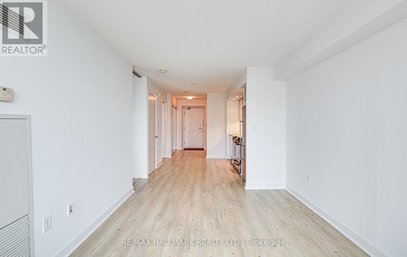 4509 - 25 Telegram Mews, Toronto, Ontario  M5V 3Z1 - Photo 3 - C12516188