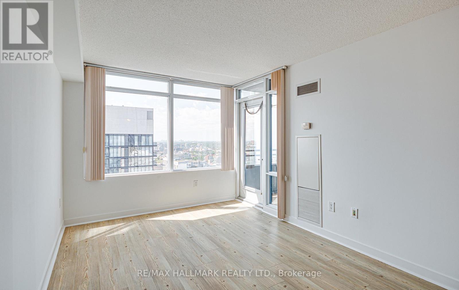 4509 - 25 Telegram Mews, Toronto, Ontario  M5V 3Z1 - Photo 5 - C12516188