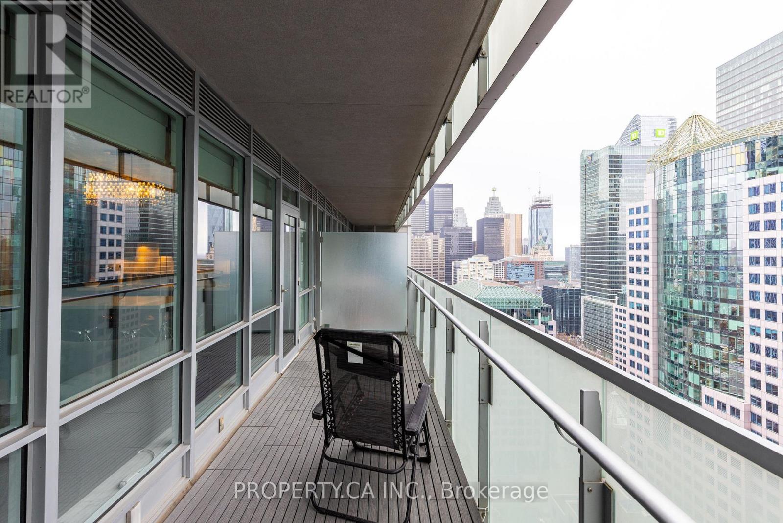 2702 - 80 John Street, Toronto, Ontario  M5V 3X4 - Photo 16 - C12516214