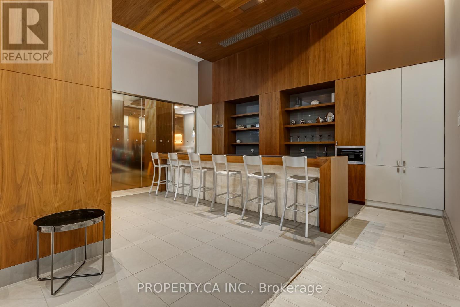 520 - 295 Adelaide Street W, Toronto, Ontario  M5V 1P7 - Photo 23 - C12516254