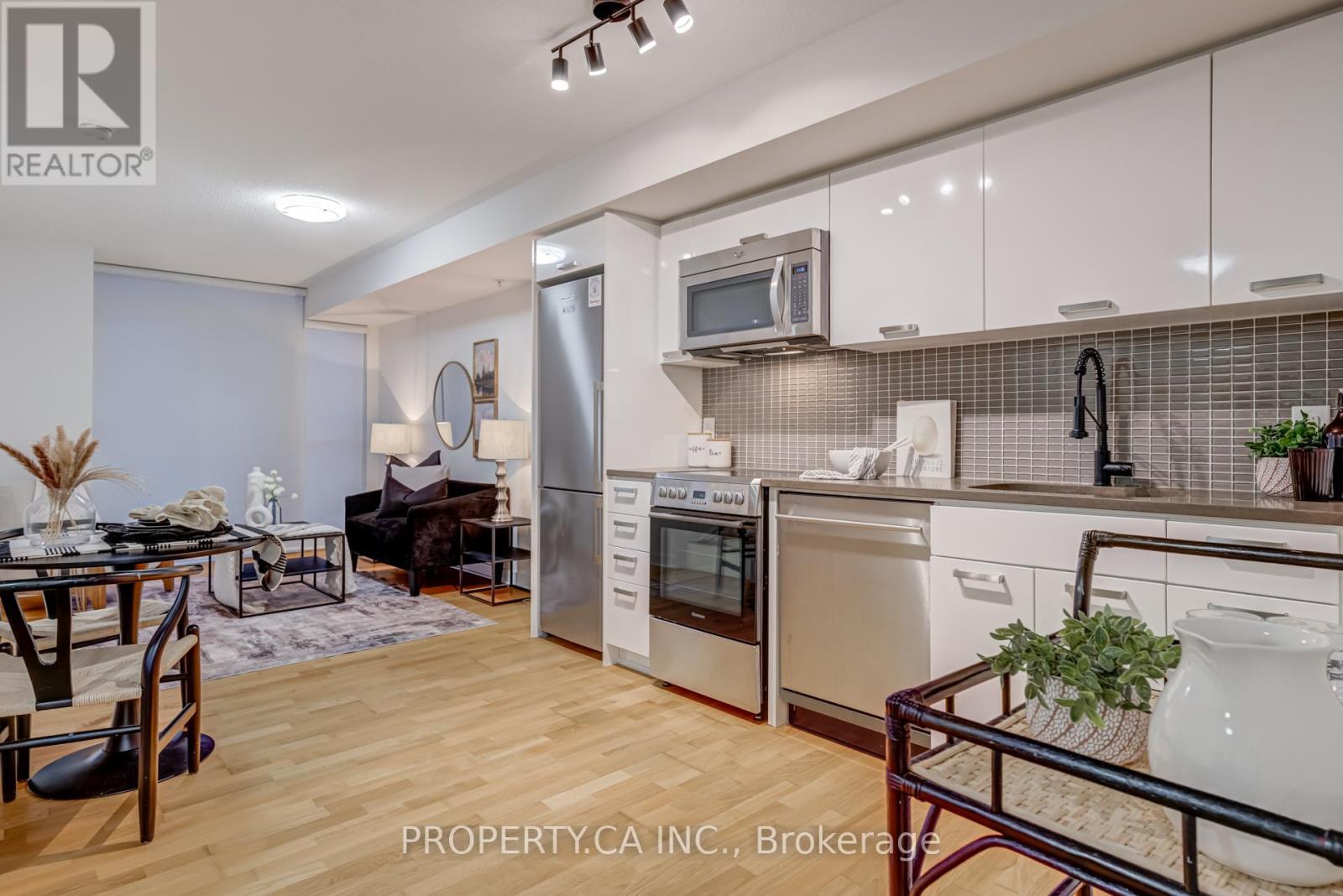 520 - 295 Adelaide Street W, Toronto, Ontario  M5V 1P7 - Photo 6 - C12516254