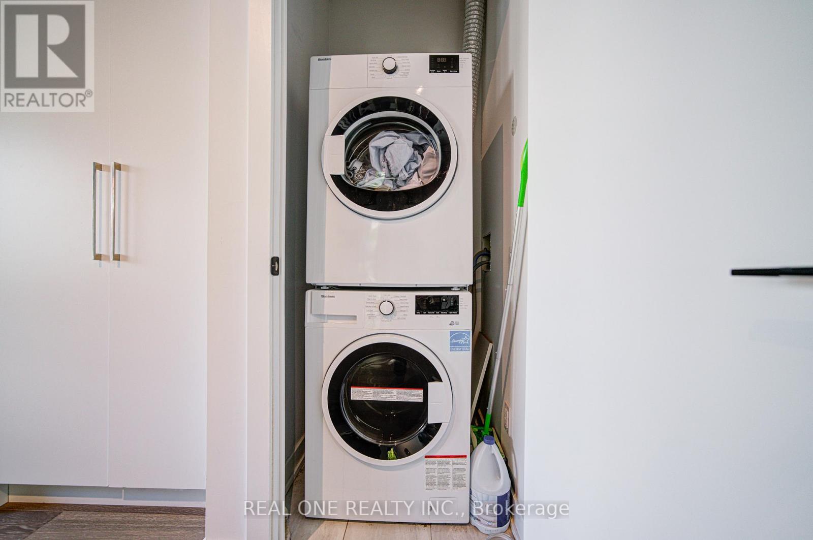 2 - 12 Dervock Crescent, Toronto, Ontario  M2K 1A7 - Photo 20 - C12516266