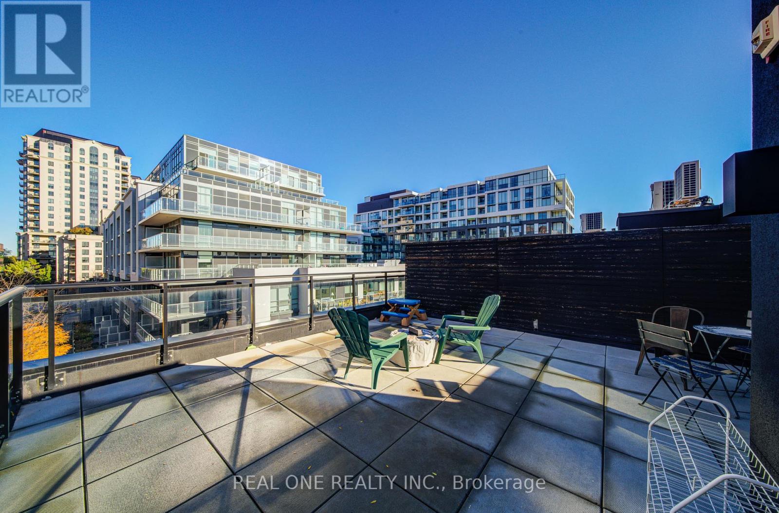 2 - 12 Dervock Crescent, Toronto, Ontario  M2K 1A7 - Photo 24 - C12516266