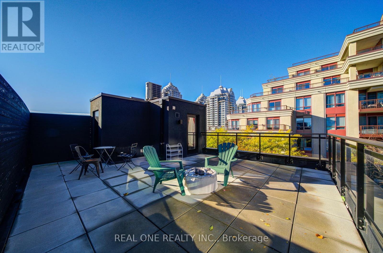 2 - 12 Dervock Crescent, Toronto, Ontario  M2K 1A7 - Photo 25 - C12516266