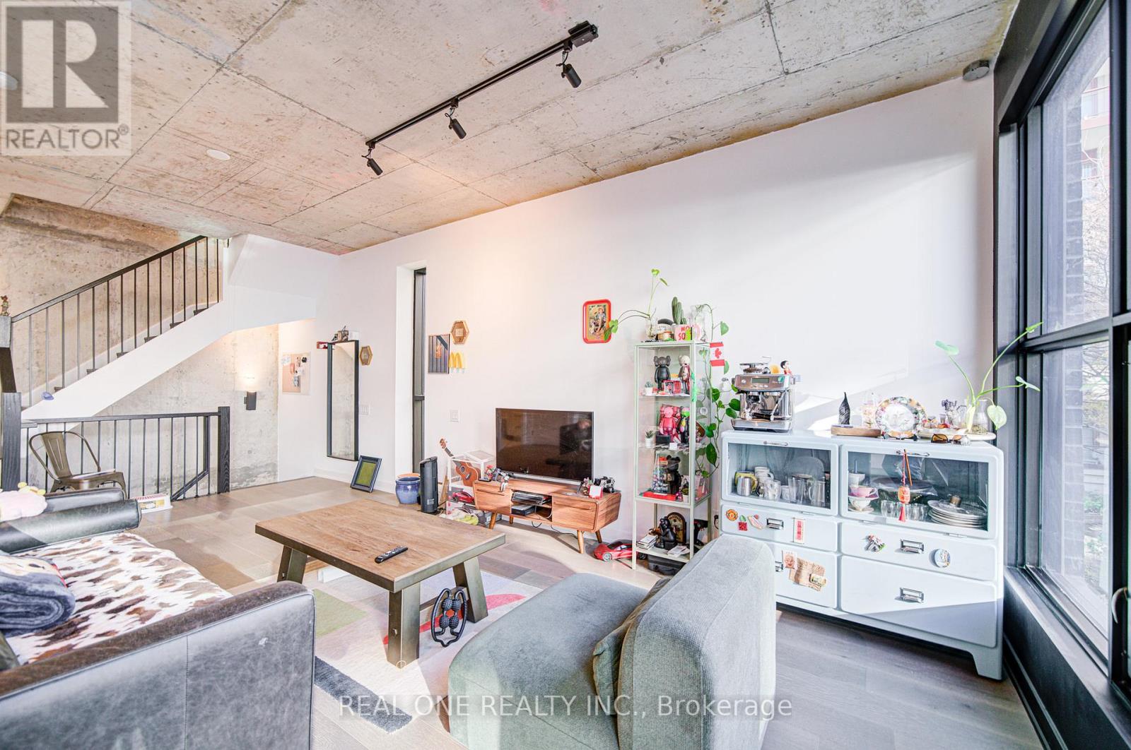 2 - 12 Dervock Crescent, Toronto, Ontario  M2K 1A7 - Photo 8 - C12516266