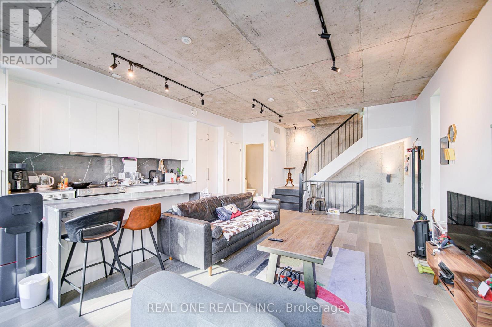 2 - 12 Dervock Crescent, Toronto, Ontario  M2K 1A7 - Photo 9 - C12516266