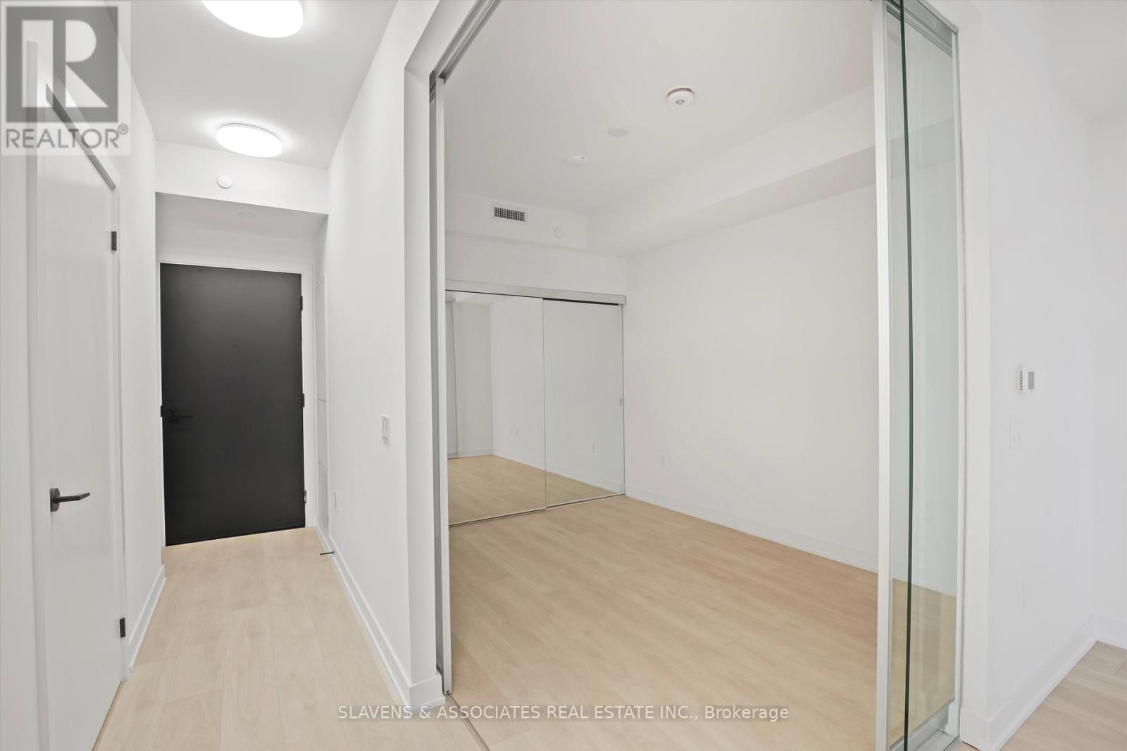 1207 - 127 Broadway Avenue, Toronto, Ontario  M4P 1V4 - Photo 3 - C12516336