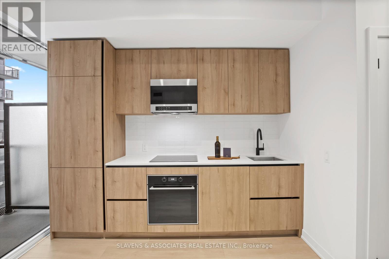 1207 - 127 Broadway Avenue, Toronto, Ontario  M4P 1V4 - Photo 8 - C12516336