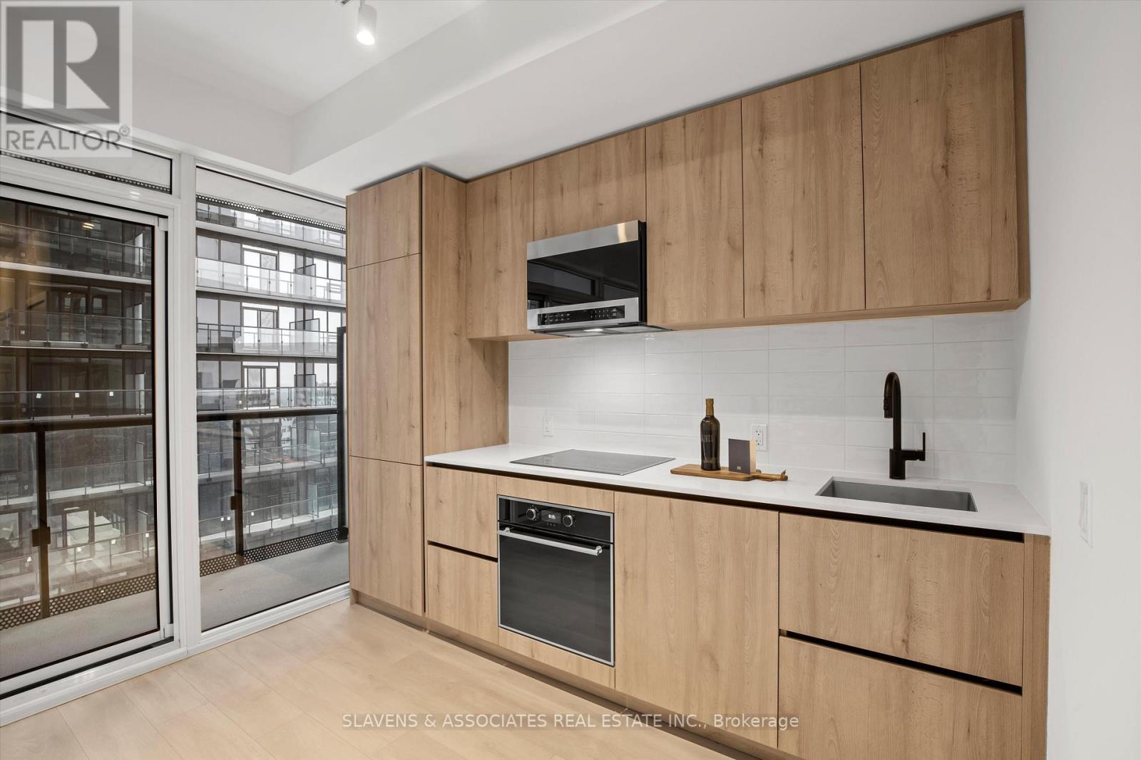 1207 - 127 Broadway Avenue, Toronto, Ontario  M4P 1V4 - Photo 9 - C12516336