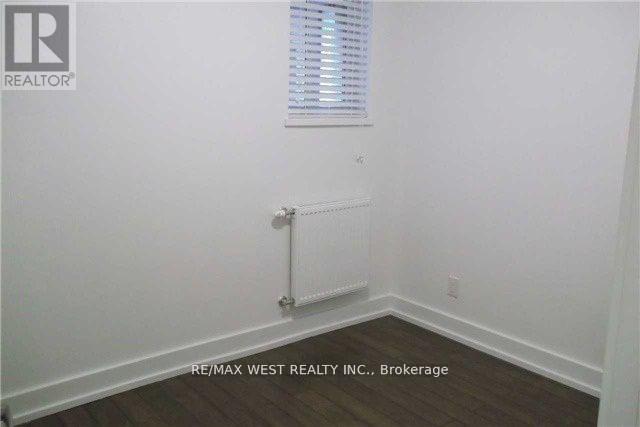 Lower - 111 Lippincott Street, Toronto, Ontario  M5S 2P2 - Photo 8 - C12516344